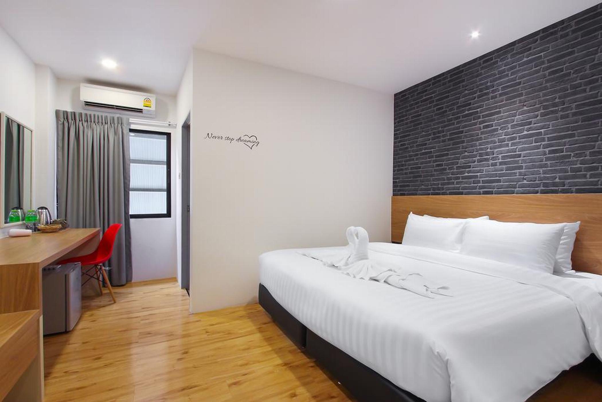 Pula Silom Hotel Bangkok Luaran gambar